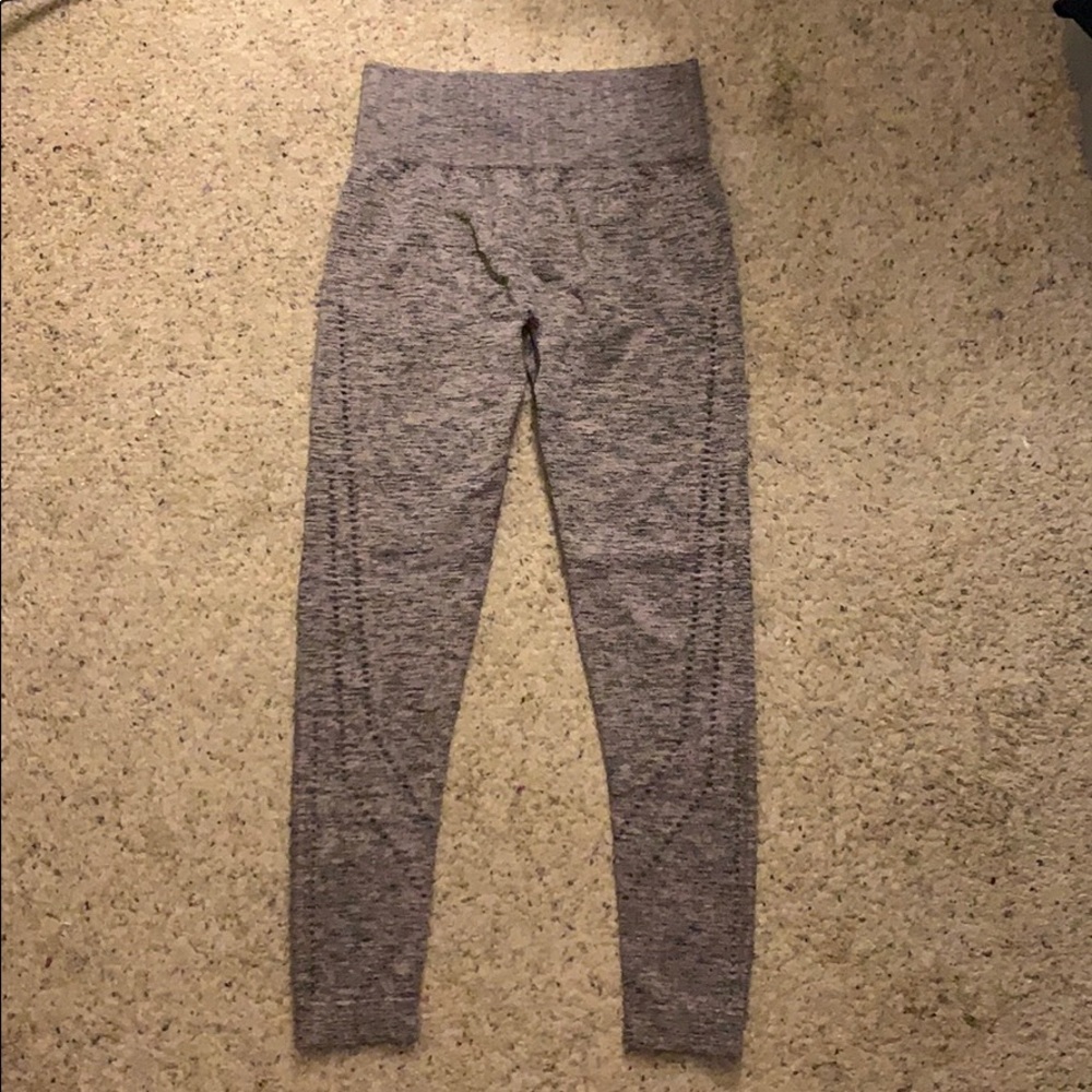 Lolë Leggings- Medium 7/8 length